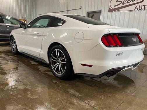 2017 Ford Mustang EcoBoost Premium