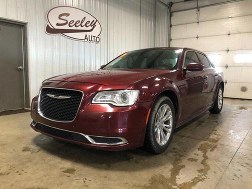 2017 Chrysler 300 Limited