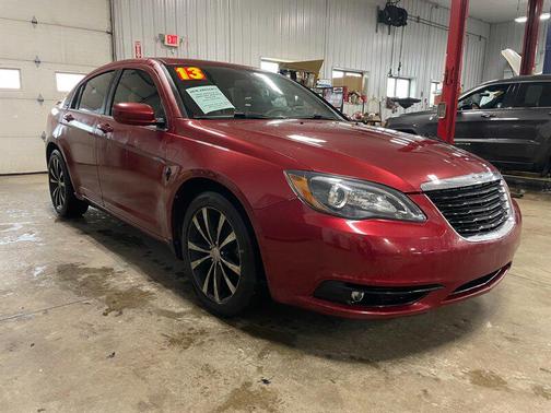 2013 Chrysler 200 Touring