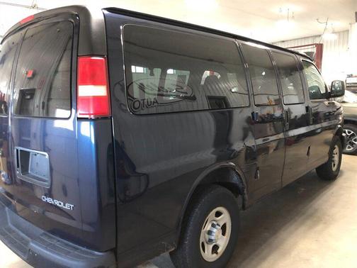 2006 Chevrolet Express 1500 Base
