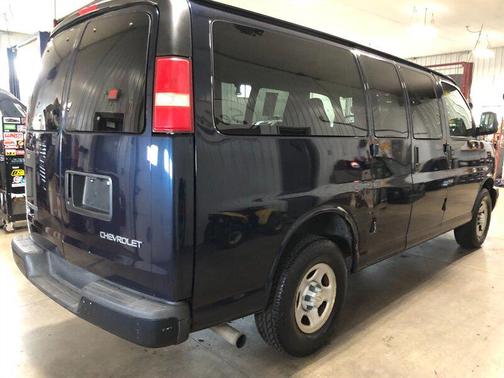 2006 Chevrolet Express 1500 Base