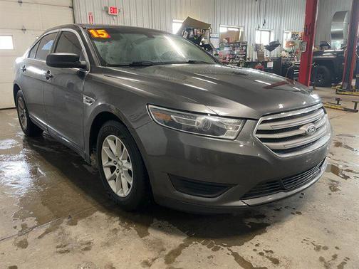 2015 Ford Taurus SE