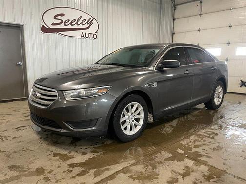 2015 Ford Taurus SE