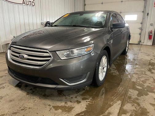 2015 Ford Taurus SE
