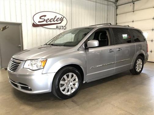 2016 Chrysler Town & Country Touring-L
