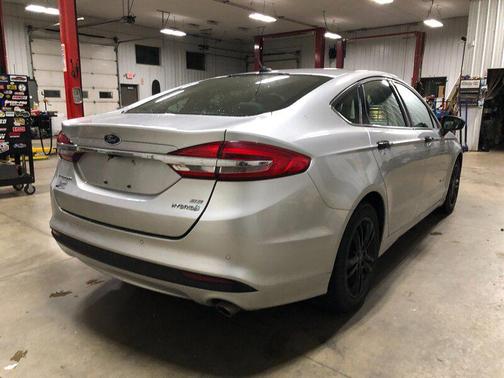 2018 Ford Fusion Hybrid SE