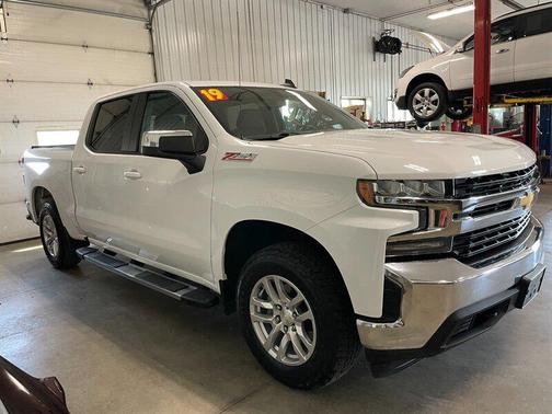 Summit White 2019 Chevrolet Silverado 1500 LT