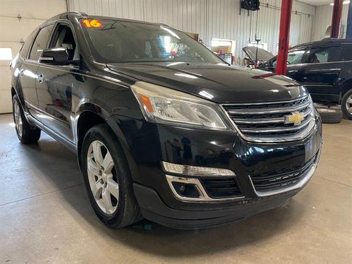 Mosaic Black Metallic 2016 Chevrolet Traverse 1LT