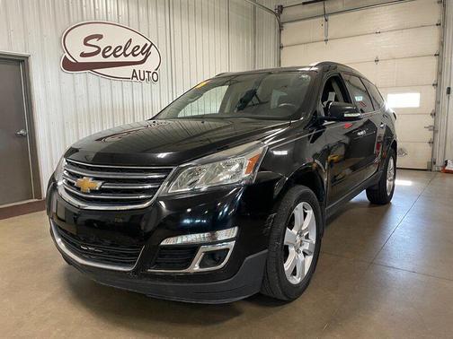 Mosaic Black Metallic 2016 Chevrolet Traverse 1LT