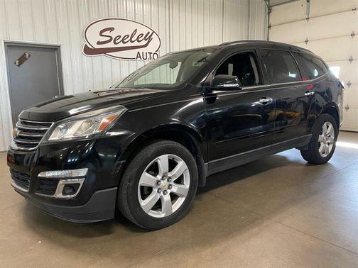 Mosaic Black Metallic 2016 Chevrolet Traverse 1LT