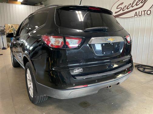 Mosaic Black Metallic 2016 Chevrolet Traverse 1LT