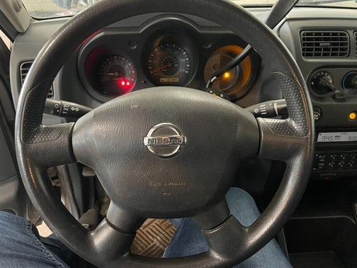 Sand Dune Metallic Clearcoat 2003 Nissan Frontier XE King Cab