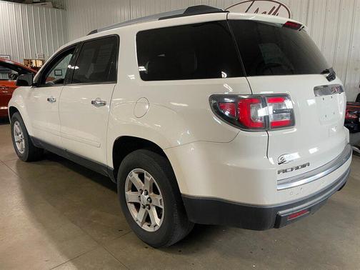 Summit White 2015 GMC Acadia SLE-2