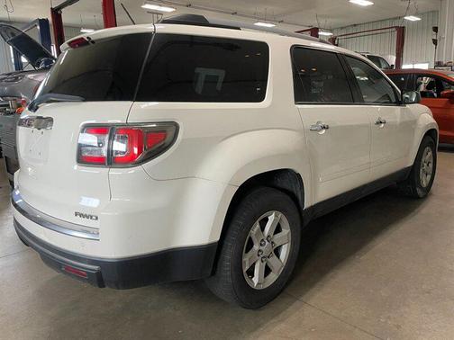 Summit White 2015 GMC Acadia SLE-2