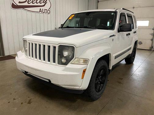 Bright White Clearcoat 2012 Jeep Liberty Sport