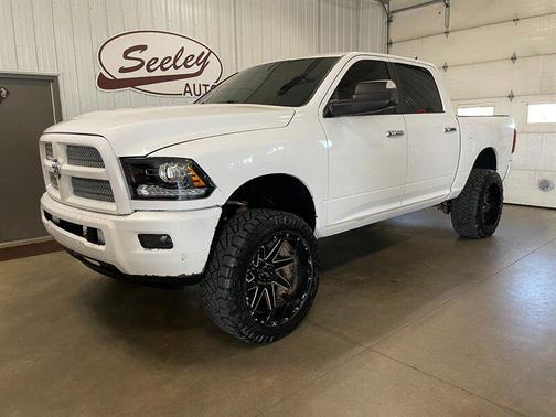 Bright White Clearcoat 2016 RAM 1500 Laramie