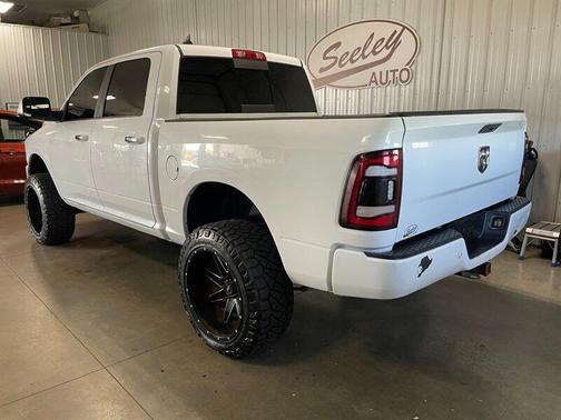 Bright White Clearcoat 2016 RAM 1500 Laramie