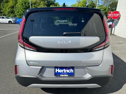 Gravity Gray 2025 Kia Soul LX