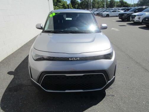 Gravity Gray 2025 Kia Soul LX