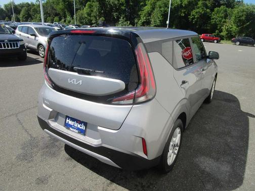 Gravity Gray 2025 Kia Soul LX