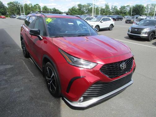 2022 Toyota Highlander XSE