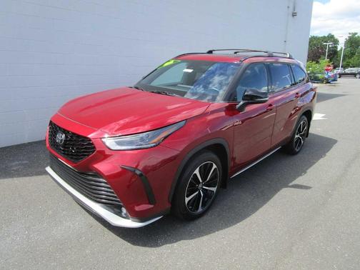 2022 Toyota Highlander XSE