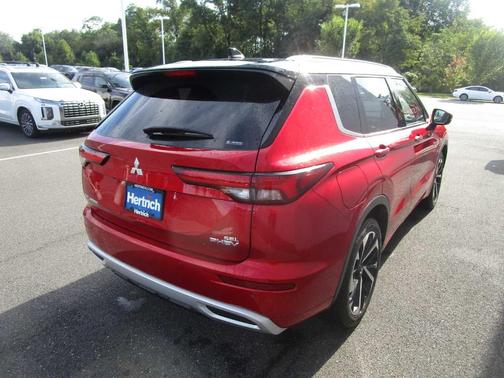 2023 Mitsubishi Outlander PHEV SEL
