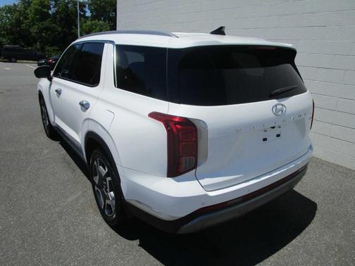 Hyper White 2024 Hyundai PALISADE Limited