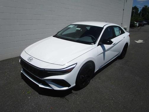 White 2026 Hyundai ELANTRA SEL Sport