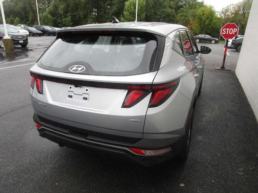 2024 Hyundai TUCSON SE