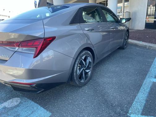 2023 Hyundai ELANTRA HEV Limited