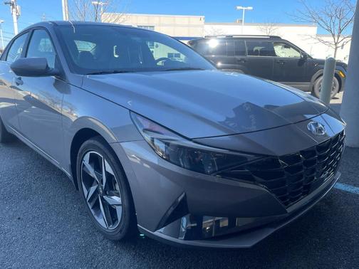 2023 Hyundai ELANTRA HEV Limited