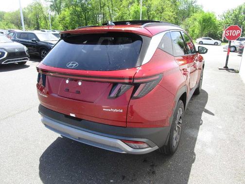 2025 Hyundai TUCSON Hybrid Limited