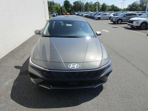 2025 Hyundai ELANTRA HEV Limited