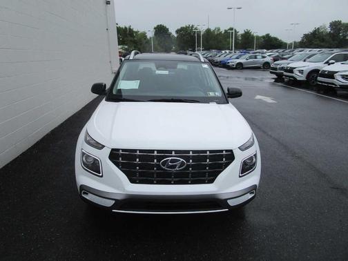 2025 Hyundai VENUE Limited