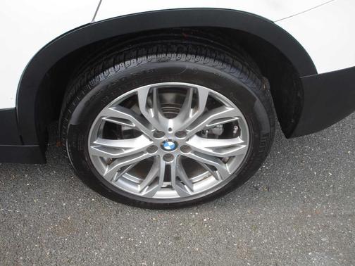 2022 BMW X2 sDrive28i