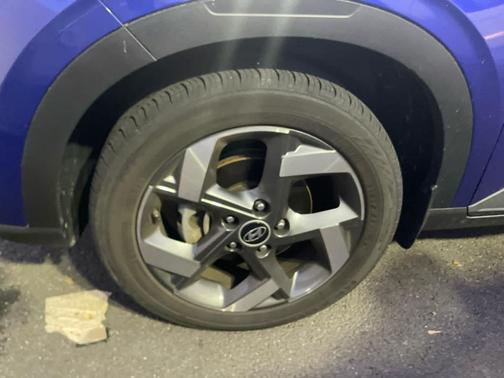 2023 Hyundai VENUE Limited