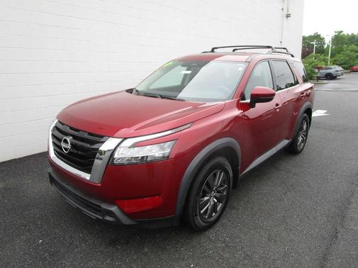 Scarlet Ember 2022 Nissan Pathfinder SV