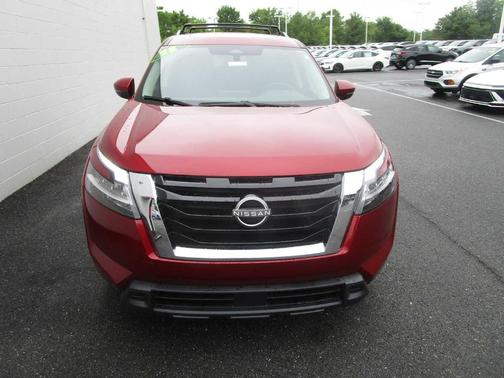 Scarlet Ember 2022 Nissan Pathfinder SV