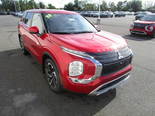 2023 Mitsubishi Outlander PHEV SE