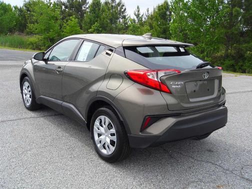 2021 Toyota C-HR LE