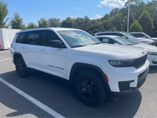 2024 Jeep Grand Cherokee L Laredo