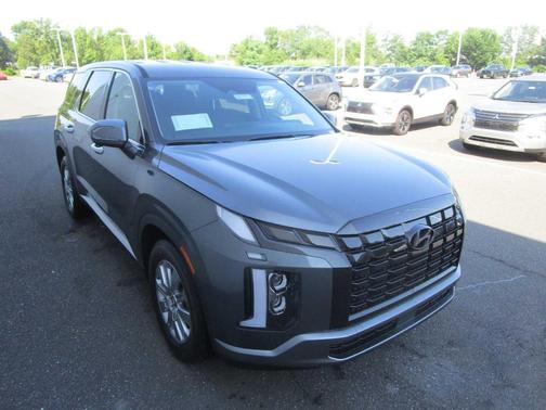 2025 Hyundai PALISADE SE