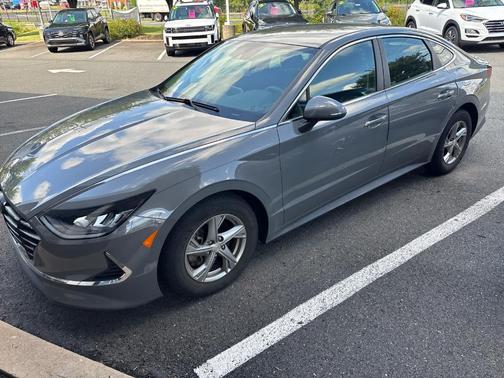 2022 Hyundai SONATA SE
