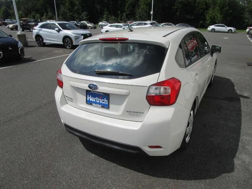 2015 Subaru Impreza 2.0i