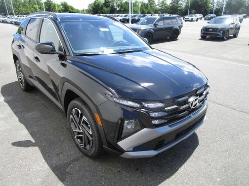 Phantom Black 2026 Hyundai TUCSON SEL