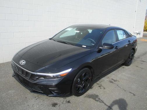 2026 Hyundai ELANTRA SEL