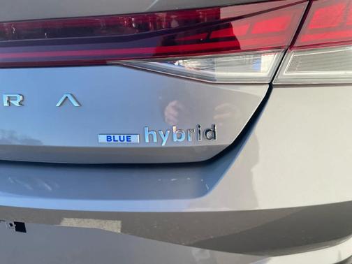 2023 Hyundai ELANTRA HEV Blue