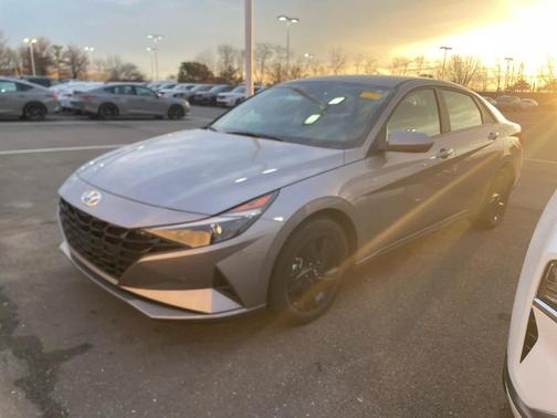2023 Hyundai ELANTRA HEV Blue