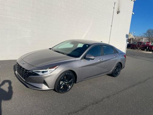 2023 Hyundai ELANTRA HEV Blue